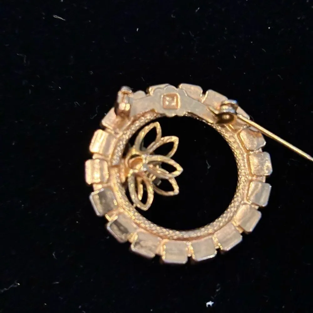 Vintage Multicolored Gemstone Circle Brooch Gold Tone
